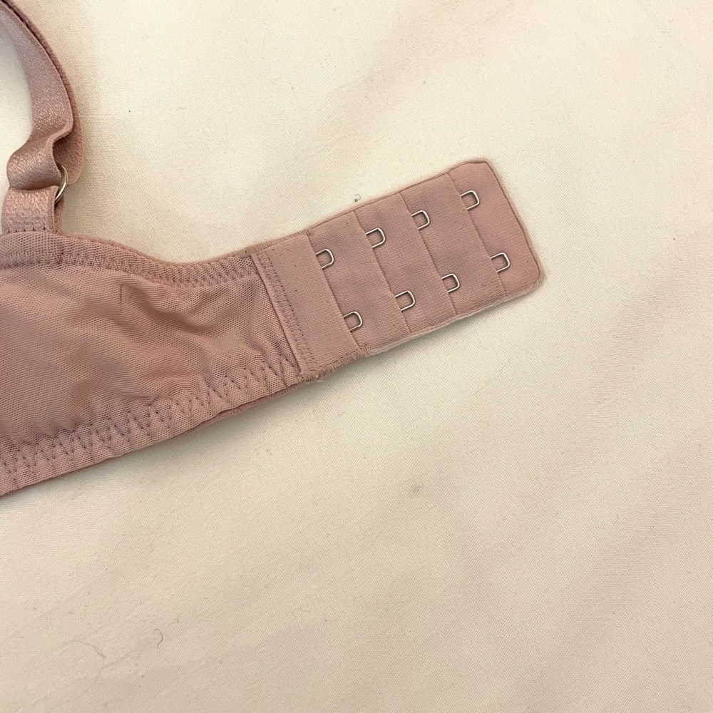 Lace bra - Picture 2 of 5